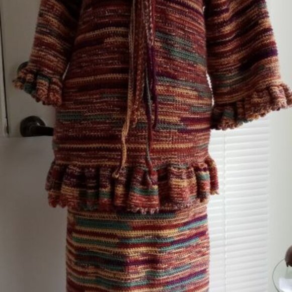 ADULT SKIRT SUIT (X-LGE) - Picture 4 of 5